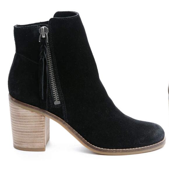 DV DOLCE VITA LANIE BOOTIE NWOB Size 8 Black Suede - Picture 1 of 6